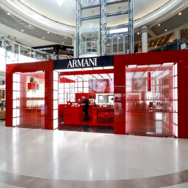 ARMANI  קניון רמת אביב 