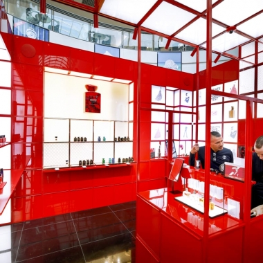 ARMANI Store רמת אביב