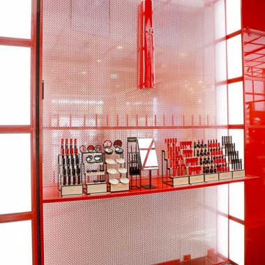 ARMANI Store רמת אביב